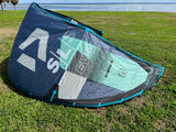 USED 2021 Evo SLS 8m - Duotone Kiteboarding Kite