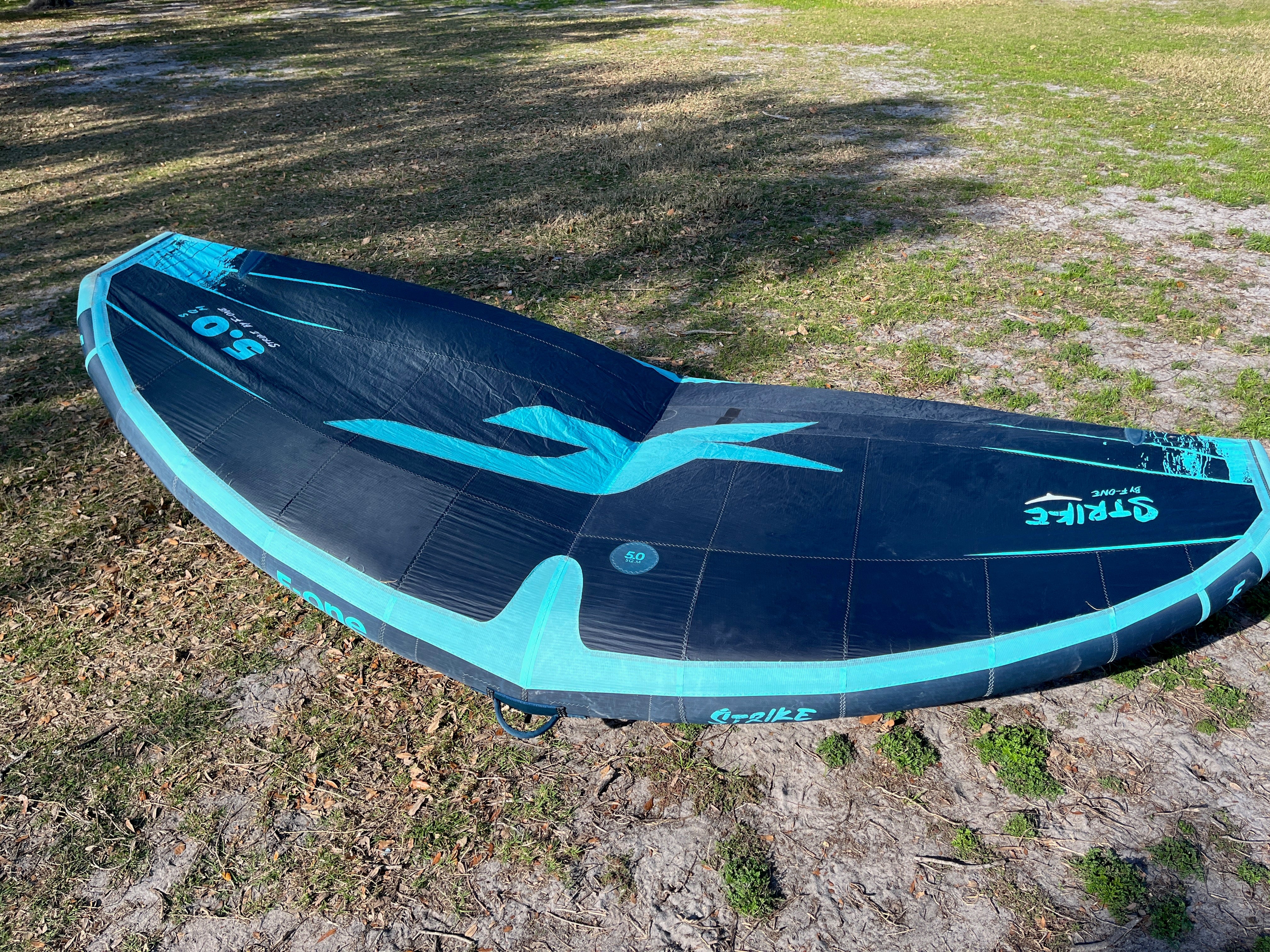 USED F-One Strike V3-4.5m-Mint/Flame — REAL Watersports