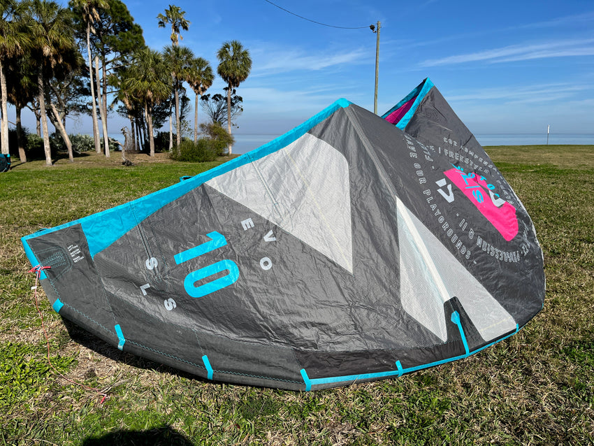 USED 2022 Evo SLS 10m - Duotone Kiteboarding Kite