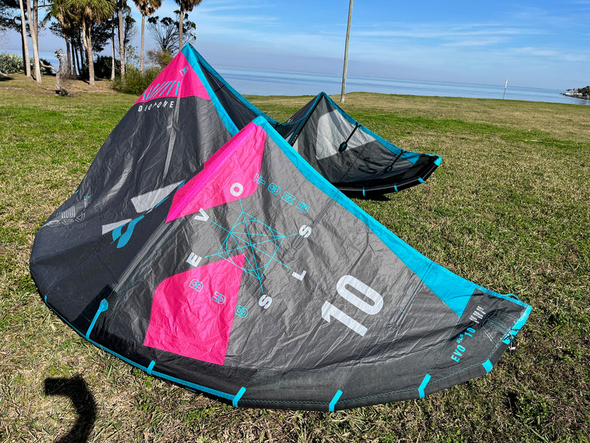 USED 2022 Evo SLS 10m - Duotone Kiteboarding Kite