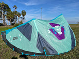 USED 2022 Evo SLS 8m - Duotone Kiteboarding Kite