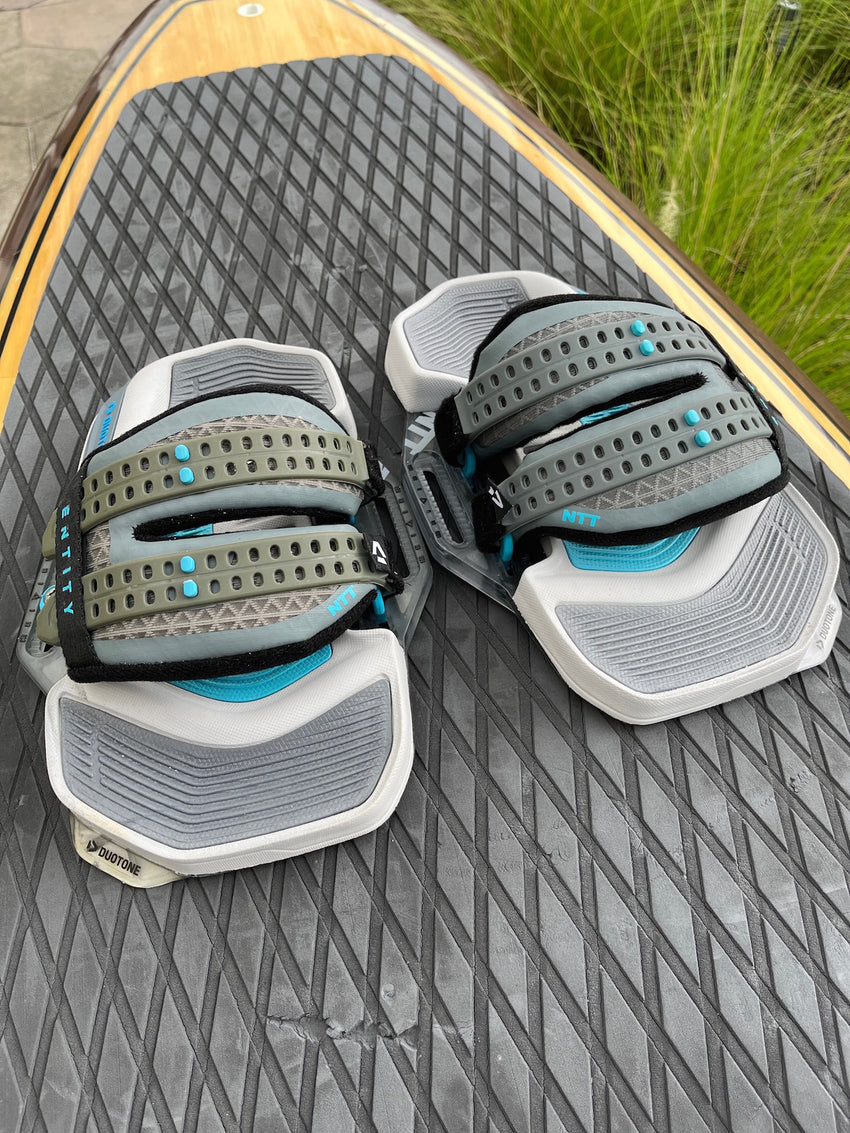 Used 2023 Duotone Entity Bindings Medium