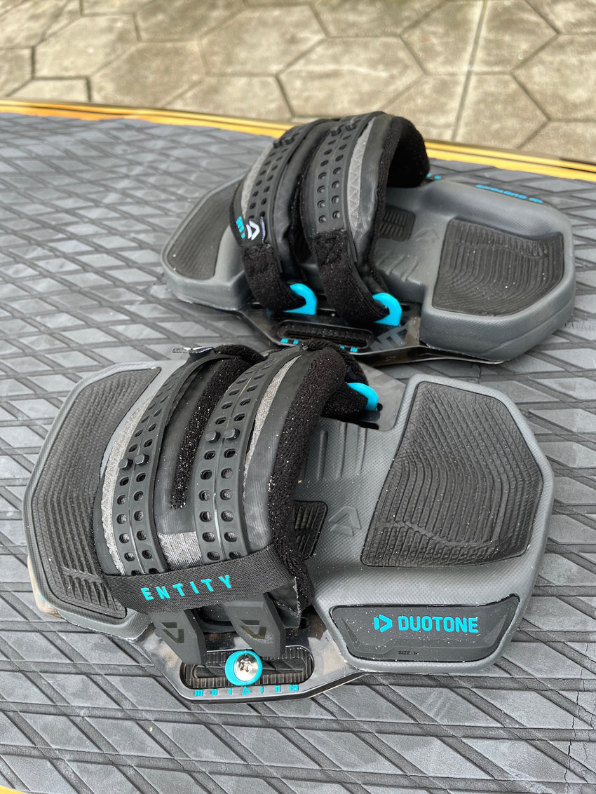 Used 2025 Duotone Entity Bindings Medium