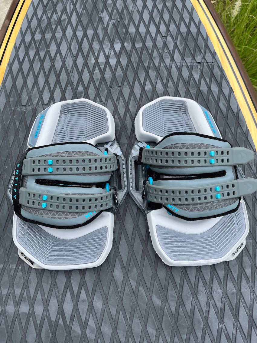 Used 2023 Duotone Entity Bindings Medium