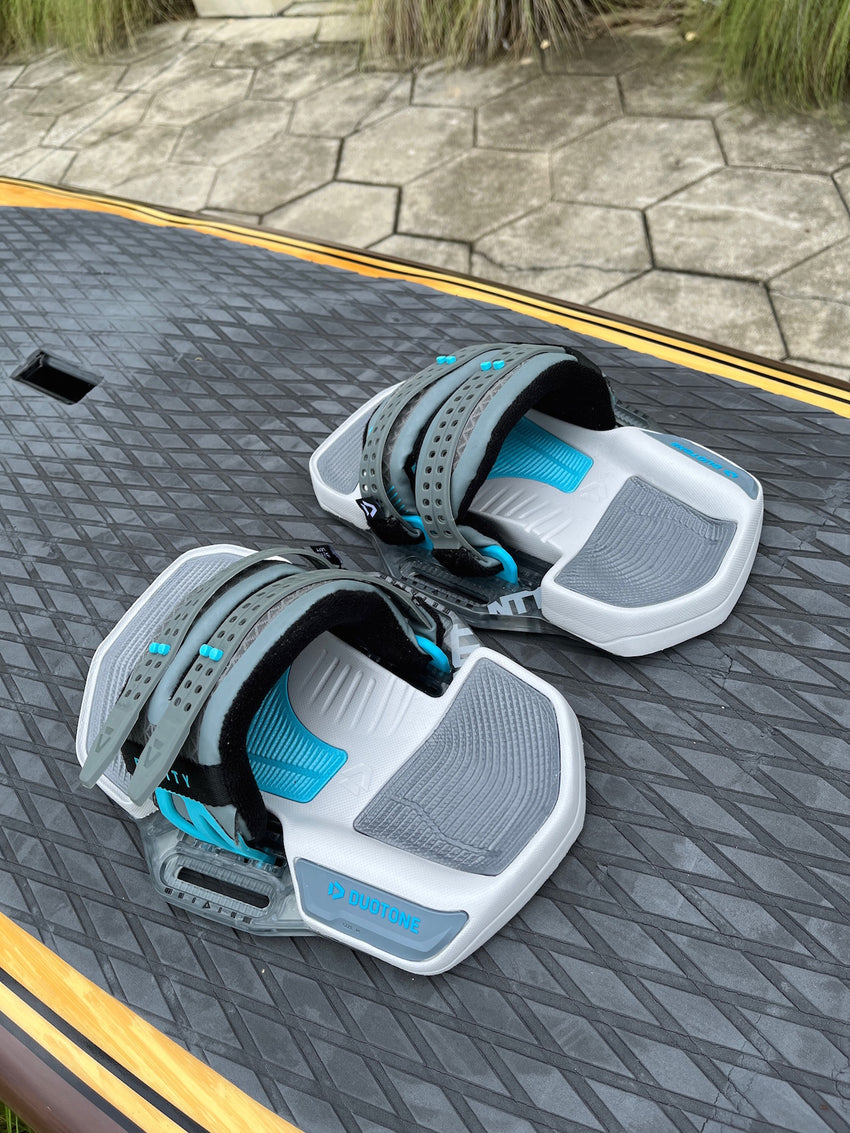 Used 2023 Duotone Entity Bindings Medium
