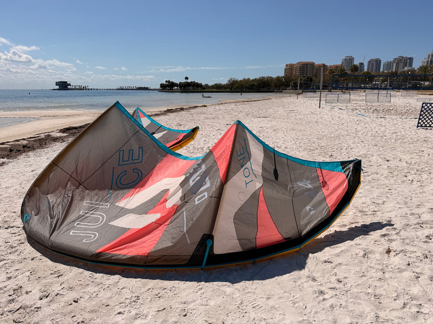 USED 23/24 Juice D/Lab 14m - Duotone Kiteboarding Kite