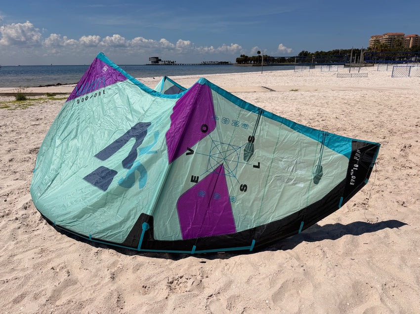 USED 2022 Evo SLS 10m - Duotone Kiteboarding Kite