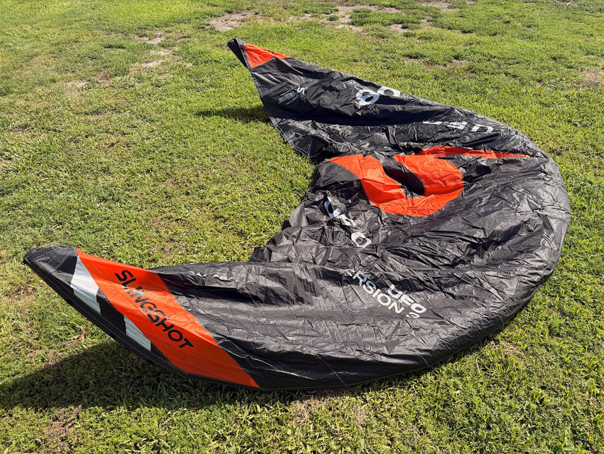 USED 2025 UFO V3 8m - Slingshot Kiteboarding Kite