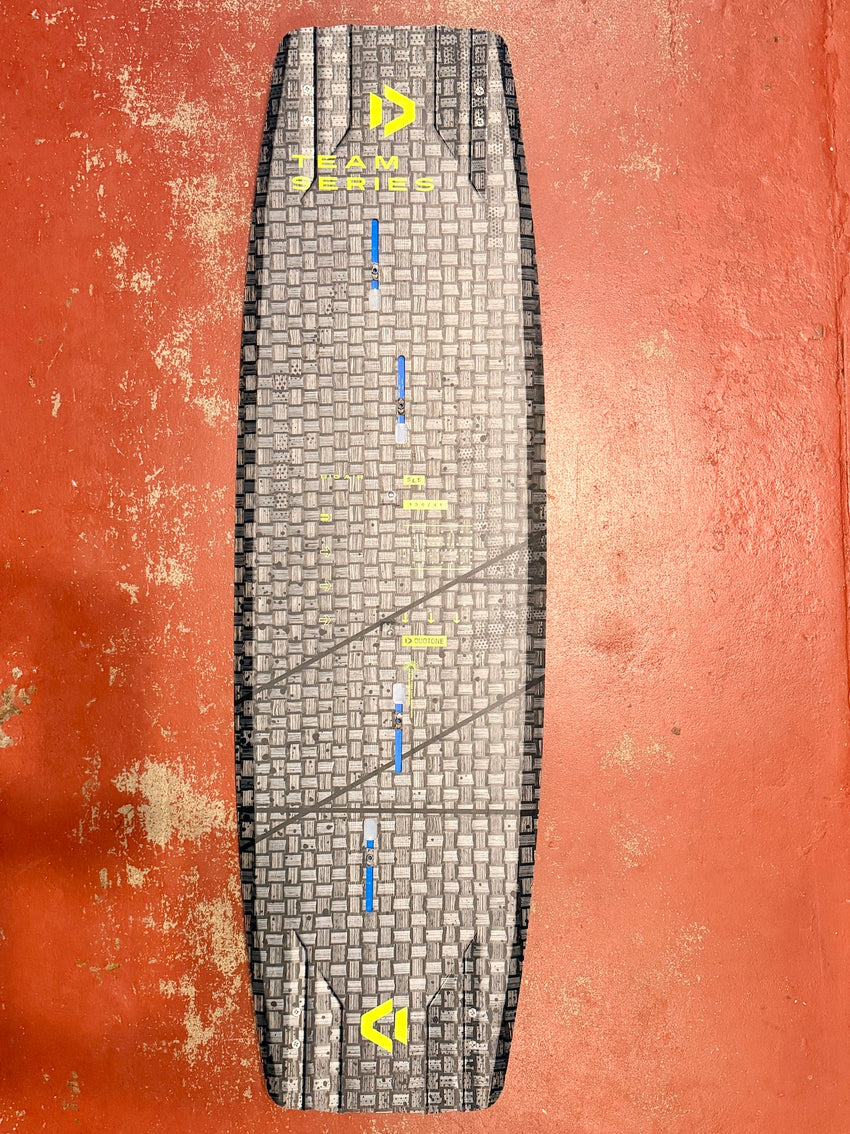 Used 2025 Duotone TS Big Air SLS 136 Twintip Kiteboard