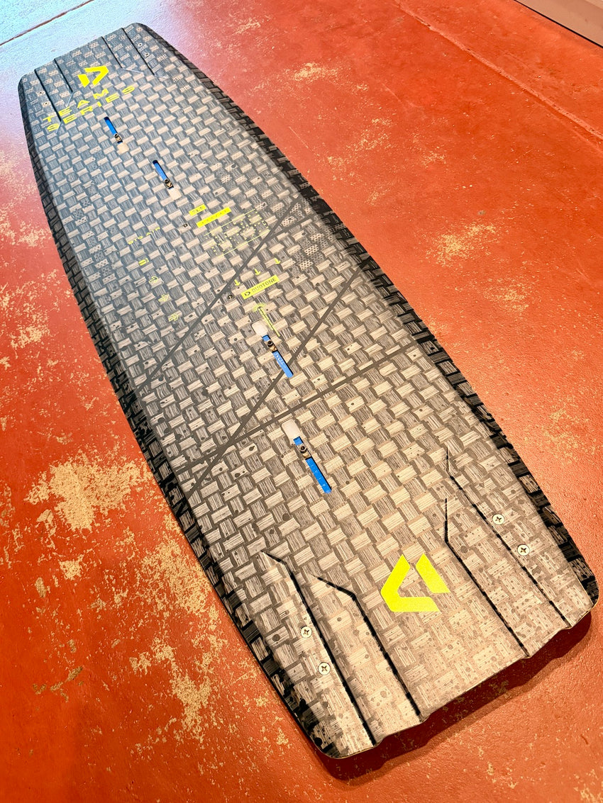 Used 2025 Duotone TS Big Air SLS 136 Twintip Kiteboard