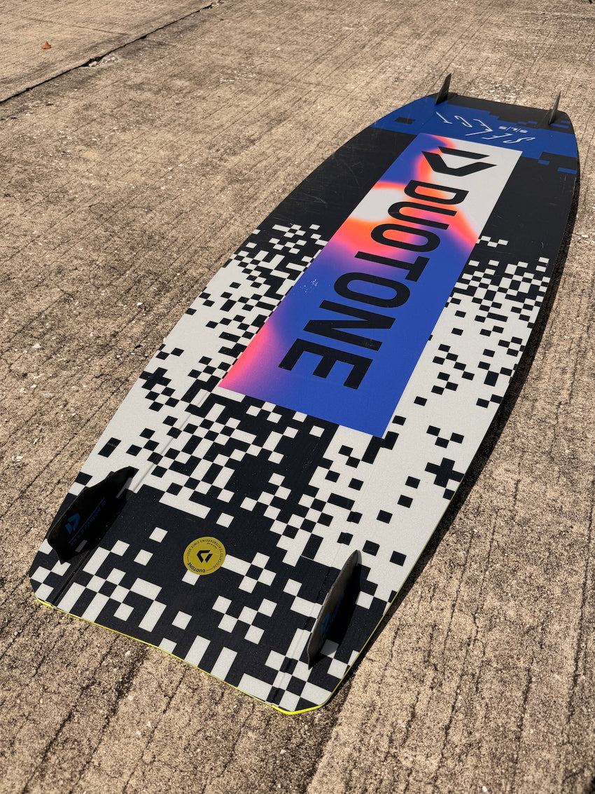 Used 2023 Duotone Select SLS 138cm Twintip Kiteboard