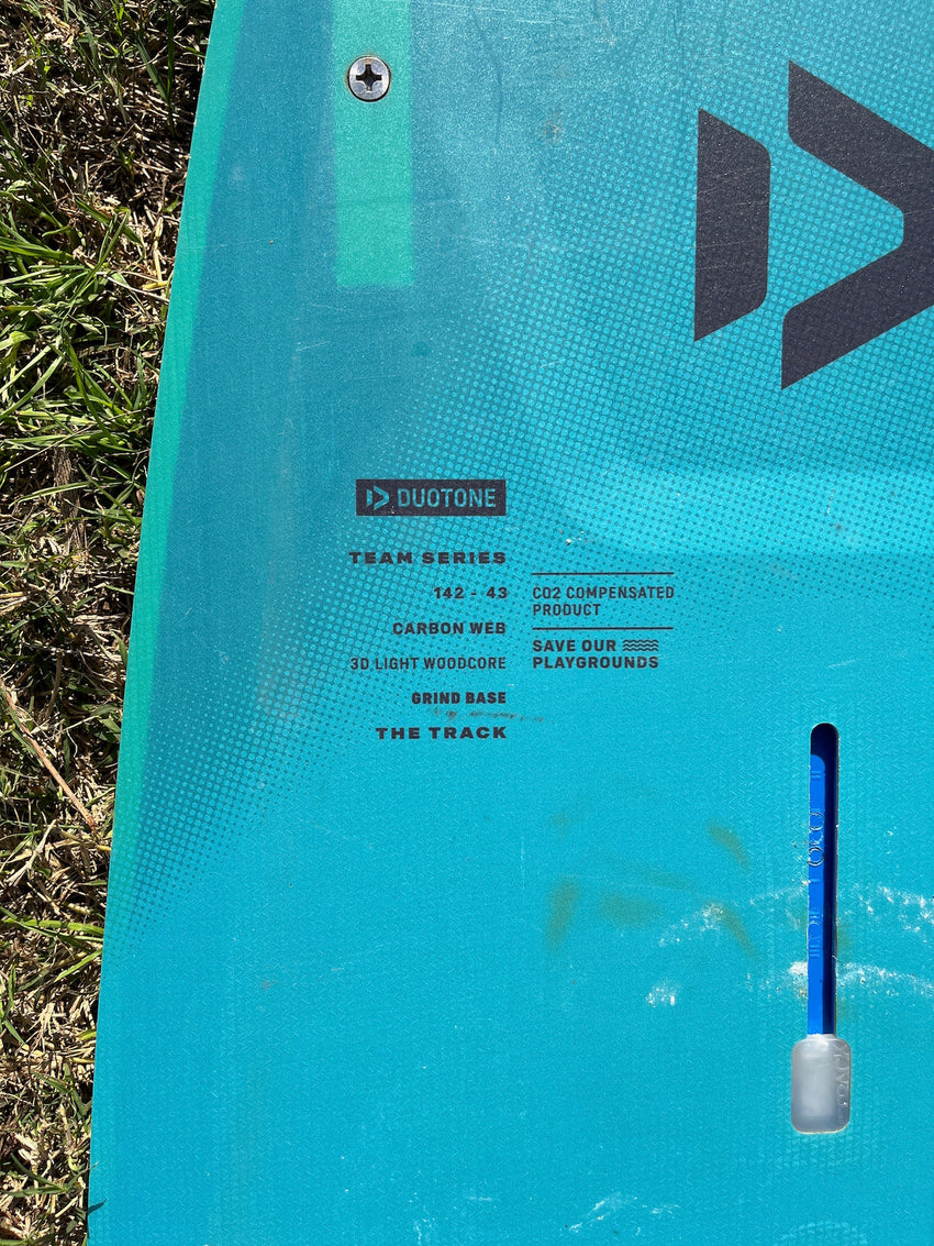 Used 2022 Duotone Team Series 142cm Twintip Kiteboard