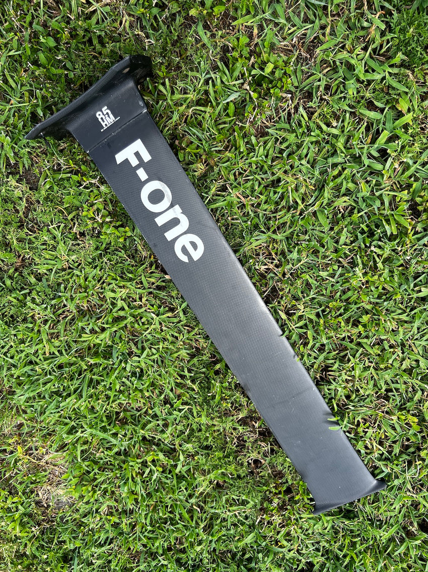 Used F-One HM Carbon Mast 85
